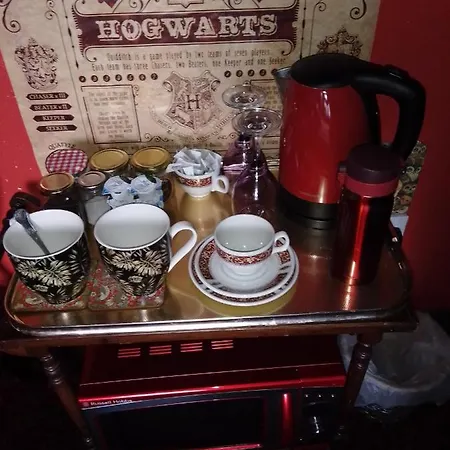 Caspians Boutique * سكرابورو
