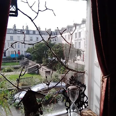 Caspians Boutique Guest house *