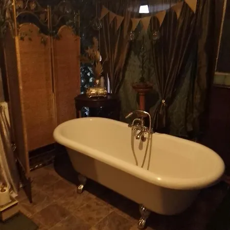 بيت ضيافة Caspians Boutique سكرابورو