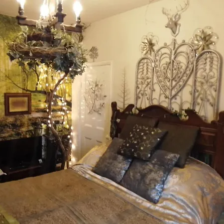 بيت ضيافة Caspians Boutique *