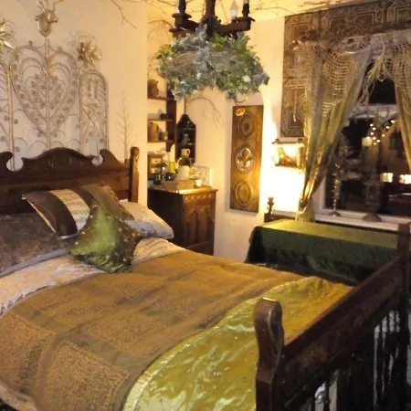 Caspians Boutique Guest house *